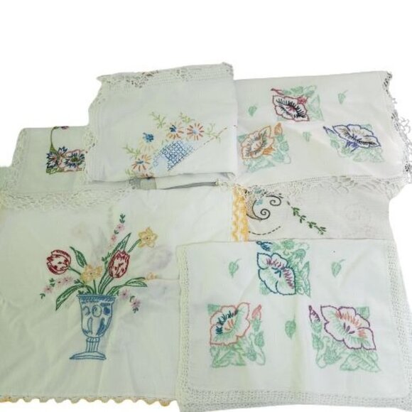 Vintage Handmade Assorted Needlepoint Dresser Scarves Towels Doilies - Picture 1 of 7